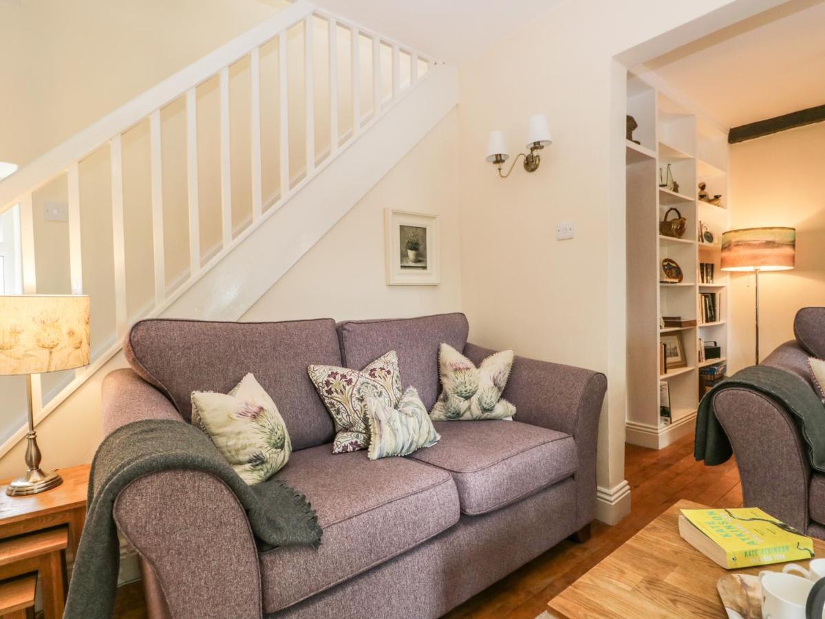 Mulberry Cottage, Grange-Over-Sands Exteriör bild